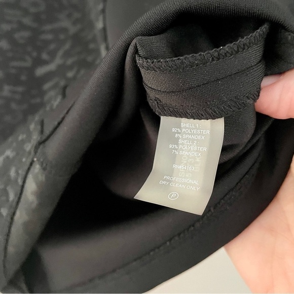 Calvin Klein Short Sleeve Shirt Rear Gold Zipper Black Animal Print Large - Picture 5 of 8